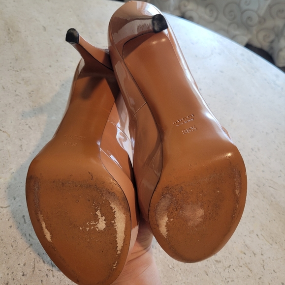 GUCCI Betty Platform Pump - Picture 11 of 13